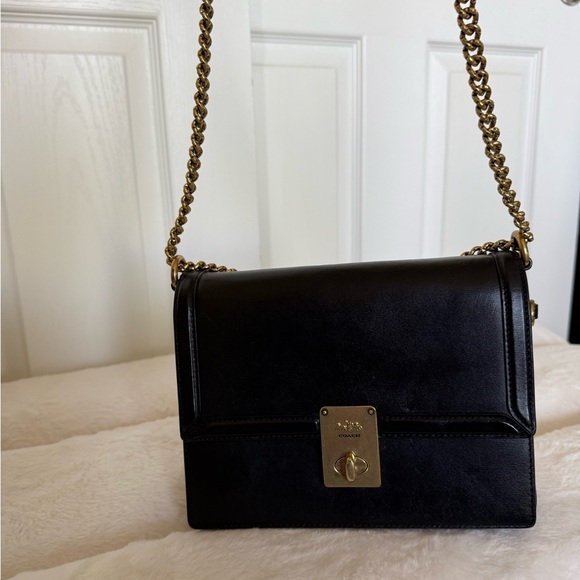Coach Black Leather Hutton Shoulder Bag with Gold Hardware - Picture 5 of 7